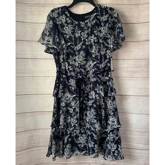 Jessica Howard Navy and Cream Floral Tiered Dress Flutter Sleeves Tie Belt Sz 10 - Picture 1 of 15